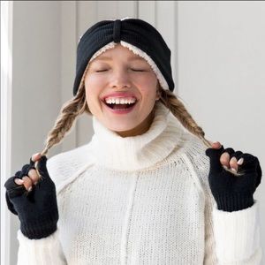 3pc set Bearpaw poptop mittens & matching headband